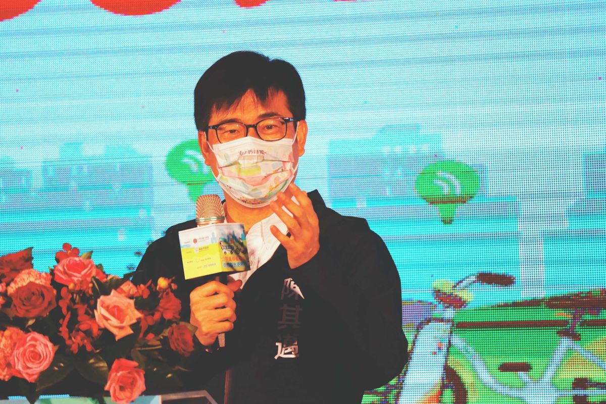 ▲本土睽違108天終於再見「嘉玲」，高雄市長陳其邁說，可以稍微高興一下，但還是要再觀察14天，看有沒有隱形傳播鏈。（圖／記者鄭婷襄攝，2021.08.25）