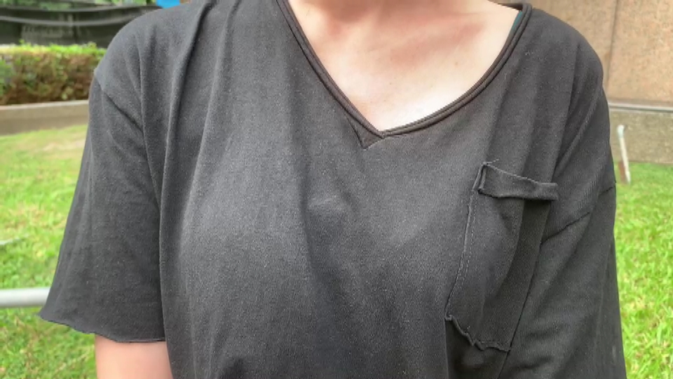 ▲溫男妻子表示，丈夫堅持施打高端疫苗卻猝逝，家人都想知道死因是否與接種疫苗有關。（圖／記者李春台翻攝）