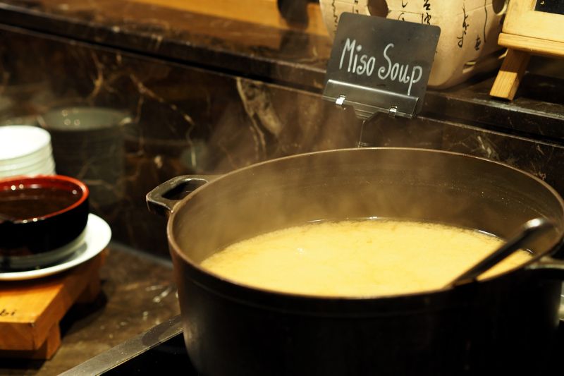 ▲味噌湯是一道日本具代表性的傳統美食，後來傳入台灣後被不少人改良配方與做法，創造出屬於台灣道地風味的料理。（示意圖／翻攝自Pixabay）