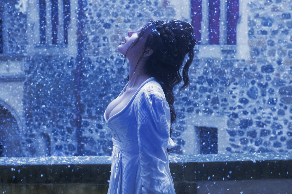 ▲海爾希近來雙喜臨門。（圖／環球音樂提供）