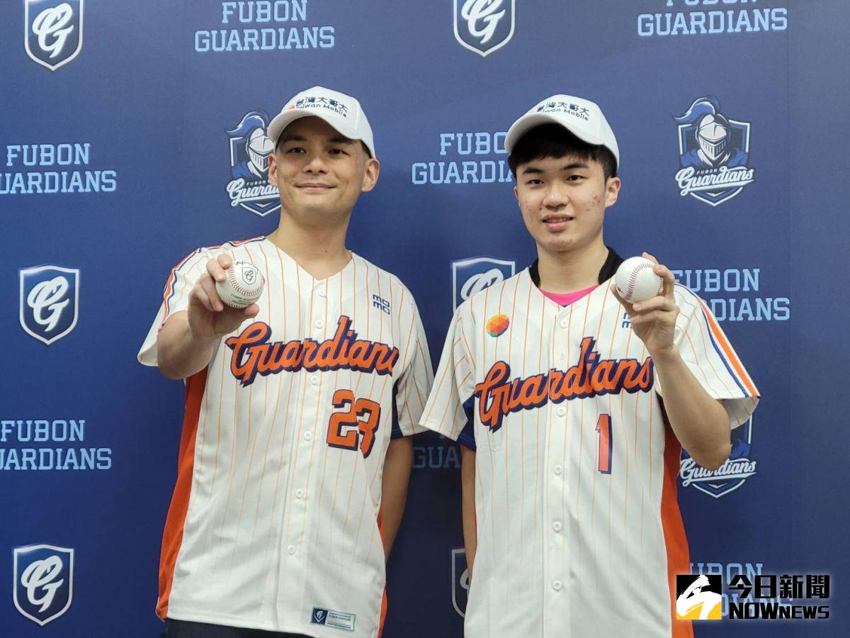 ▲林昀儒前往新莊棒球場為富邦悍將開球。（圖／黃建霖攝）