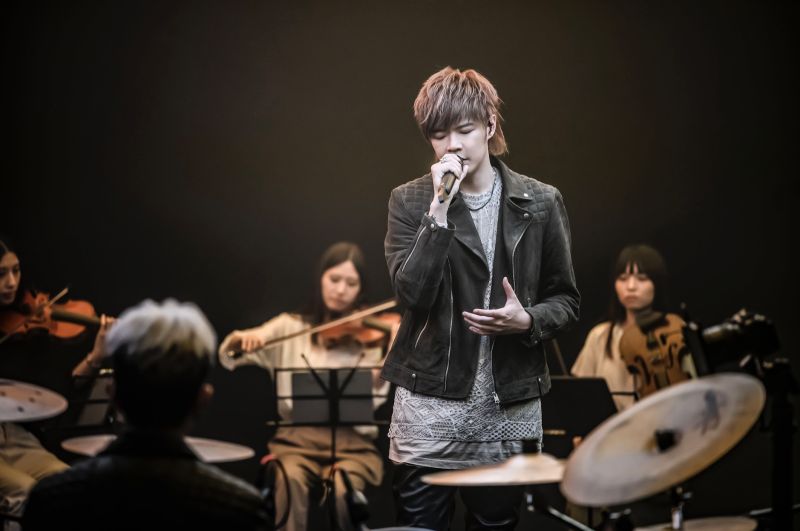 ▲八三夭線上開唱。(圖/KKLIVE就是現場提供)
