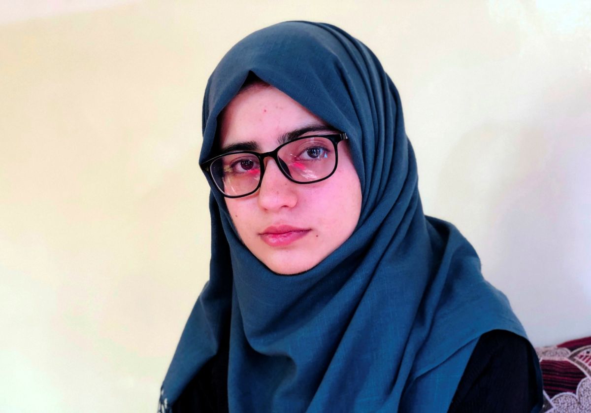 ▲18歲的阿富汗女學生巴蘭，榮登大學入學考試榜首，但在塔利班重新掌權、國家陷入混亂之際，巴蘭很難真正感到喜悅。（圖／美聯社／達志影像）