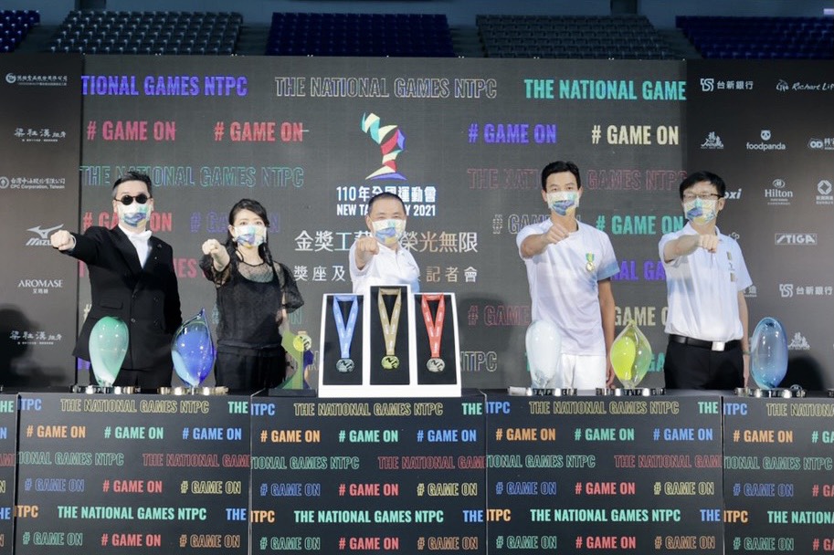 ▲新北市長侯友宜今（31）日出席110年全國運動會獎座及獎牌發表的記者會。（圖／新北市政府體育處提供）