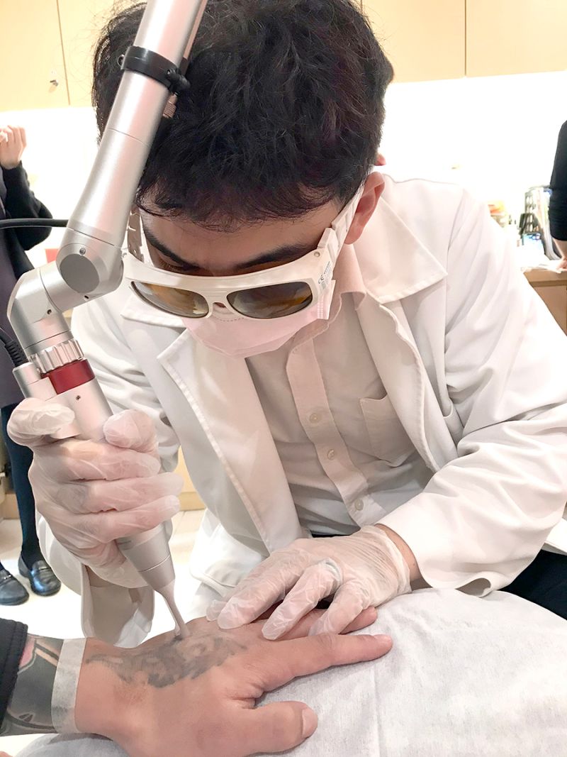 ▲淨妍醫美集團除刺青專案至今已服務超過100人次,持續並擴大協助青少年抹去身上印記,重回正軌。(圖/業者提供)