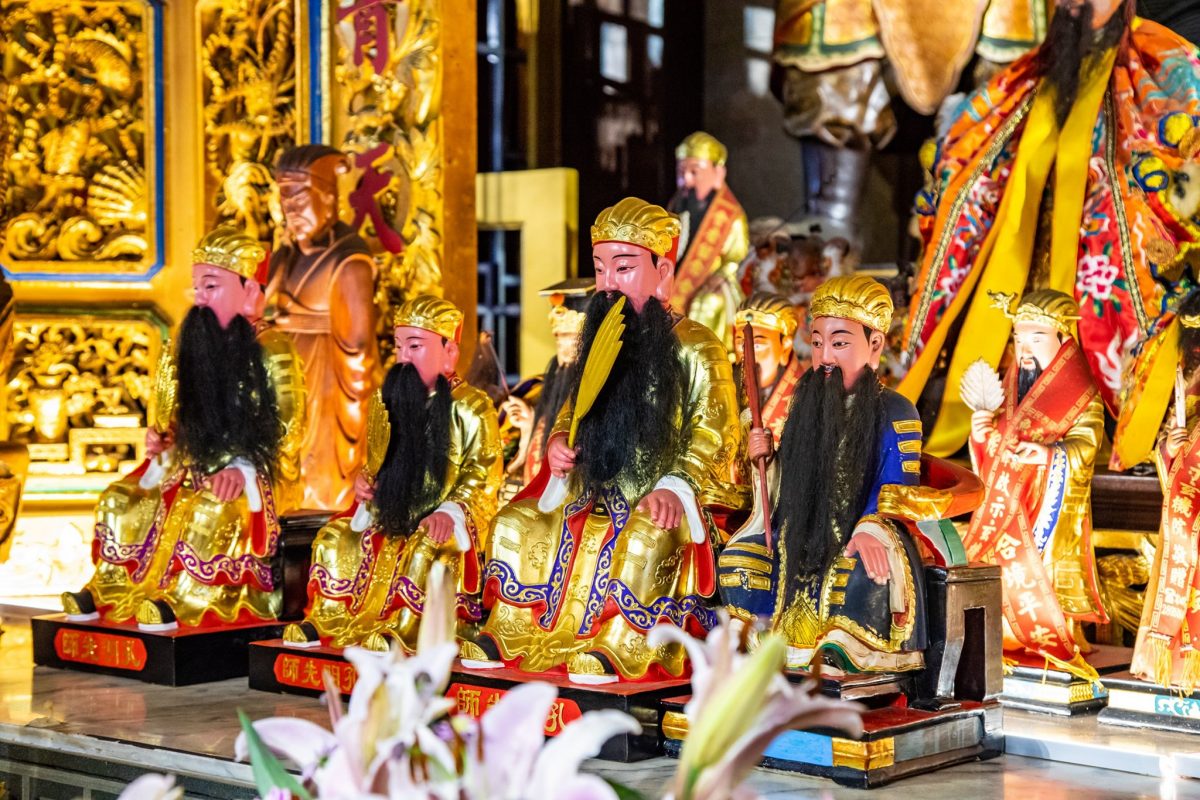 諸葛武侯的神尊形象如同一般人的印象，為羽扇綸巾、相貌溫文爾雅。（圖／信眾詹雨傘提供）