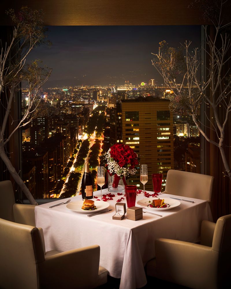 ▲台北遠東香格里拉38樓馬可波羅義大利餐廳，推出七夕情人節套餐，搭配高樓景觀打造浪漫情人夜。（圖／業者提供）