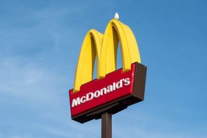 1624328660287-d7b2593423f74807b23c8c9802ef6bab-800×533 ▲麥當勞宣布,受到許多民眾歡迎的「薯餅」即日起全店面恢復正常供應。(示意圖/翻攝自Pixabay)