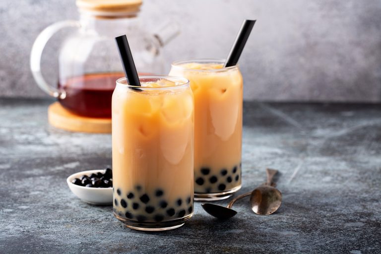 ▲台灣的珍珠奶茶霸主是誰？老饕點名一家「始祖級」手搖店，大讚無可取代。（示意圖／Shutterstock）