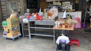 S__80748554 店家中元普渡準備生米供品,遭到惡意負評(圖/翻攝自爆廢公社二館)