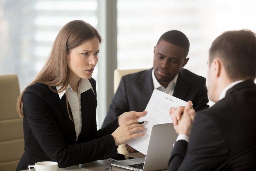 ▲辦公室裡，主管的喜怒哀樂通常能直接影響上班氛圍。（圖／Shutterstock）