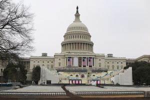 美國會表決通過短期提高舉債上限　避免債務違約
