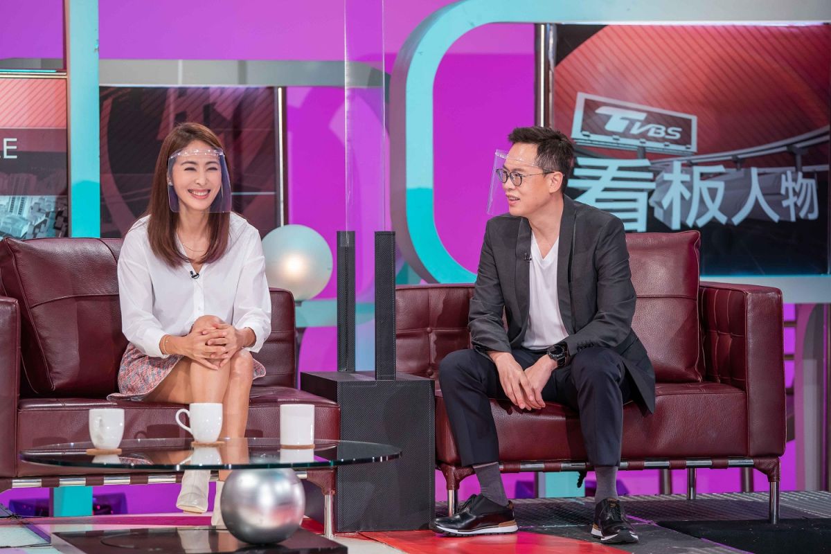▲賈永婕（左）難得與老公同框。（圖／TVBS提供）