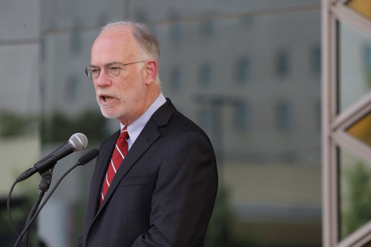 ▲美國駐喀布爾大使館代辦威爾森（Ross Wilson）在美國撤離阿富汗的作業中留守到最後一刻。紐約時報今天引述消息人士的說法報導，威爾森檢測出COVID-19陽性反應。資料照。（圖／美聯社／達志影像）