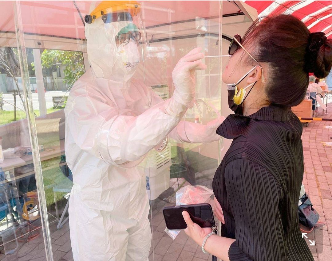 ▲長榮航空機師確診，台中市共匡接觸者2人及接觸者的同住家人9人，採檢PCR 全數陰性。(圖／資料照片)