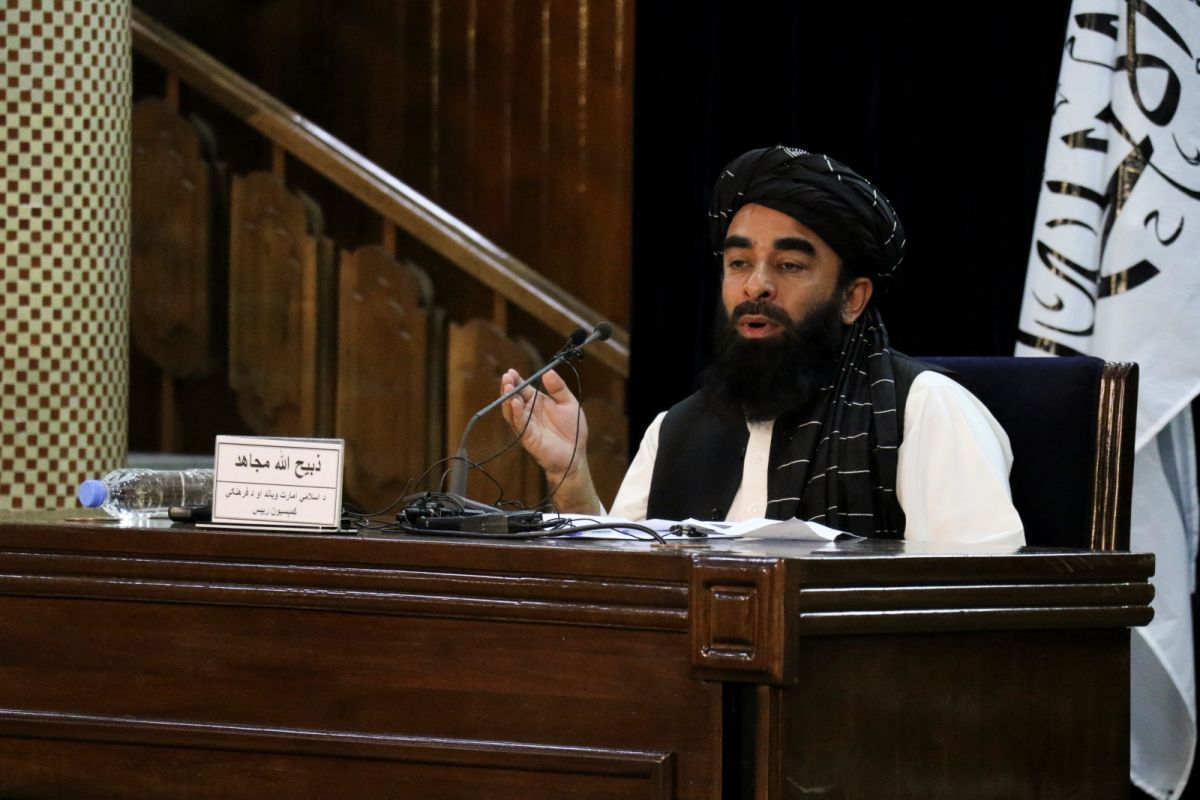 ▲塔利班（Taliban）執政的前100天期間，阿富汗有200多家媒體機構停止運作。圖為塔利班發言人穆賈希德（Zabihullah Mujahid）。（圖／美聯社／達志影像）