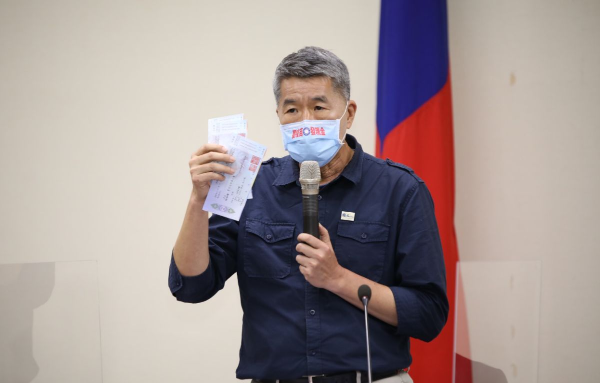 ▲先前傳出有深藍人士勸進張亞中參選高雄市長，受到各界議論。（圖／國民黨提供）