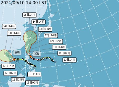▲璨樹颱風下午14時的中心位置在鵝鑾鼻的南南東方約 530 公里之海面上。（圖／氣象局）