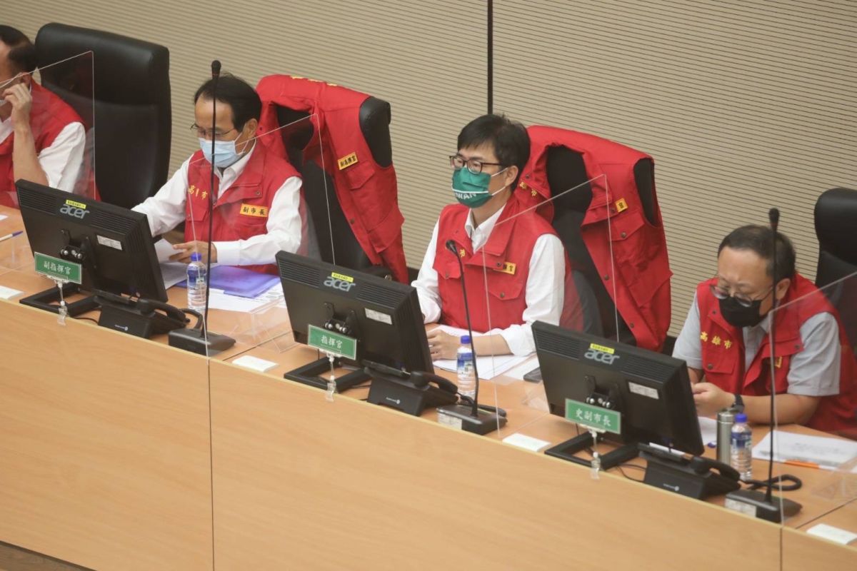 ▲因應璨樹強烈颱風逼近，高雄市市長陳其邁今天晚間要求開設二級災害應變中心。（圖／記者郭凱杰翻攝）
