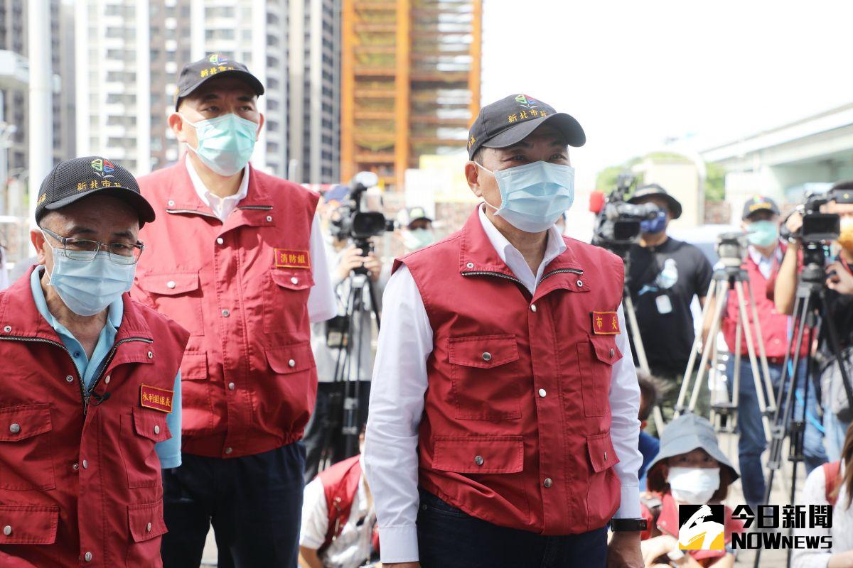 ▲針對「學姊」黃瀞瑩出來選新北市長的傳聞，新北市長侯友宜今（11）日表示，我們都非常的歡迎。（圖／記者陳志仁攝，2021.09.11）