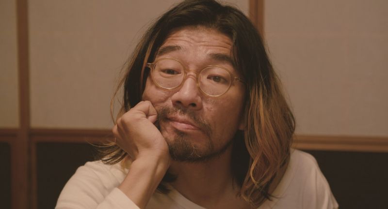▲▼片中,荻田忠利(上圖)病倒,太太行平愛佳(下圖左)外出打工竟外遇同事。(圖/暗光鳥電影)