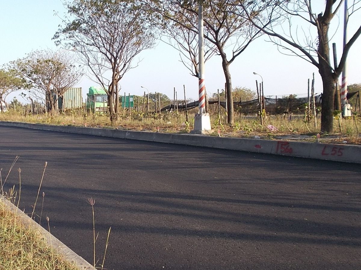 ▲中鋼公司將轉爐石粒料做為道路鋪面，以落實循環經濟資源再利用。(資料照／記者黃守作攝) 