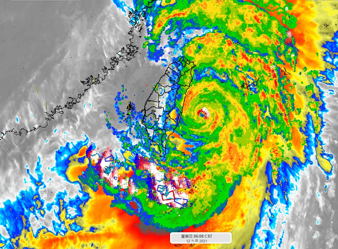 ▲中颱「璨樹」螺旋雨帶還沒來！彭啟明直言「台北下午會有風雨」。（圖／翻攝自氣象達人彭啟明臉書）