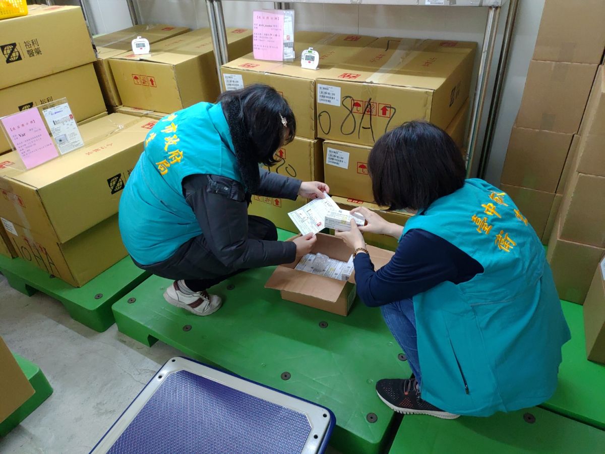 ▲台中市擁有全國首間恆溫冷藏室，密切感應及記錄疫苗室溫度狀況，可避免溫度變化影響疫苗品質(圖／衛生局提供2021.9.12)