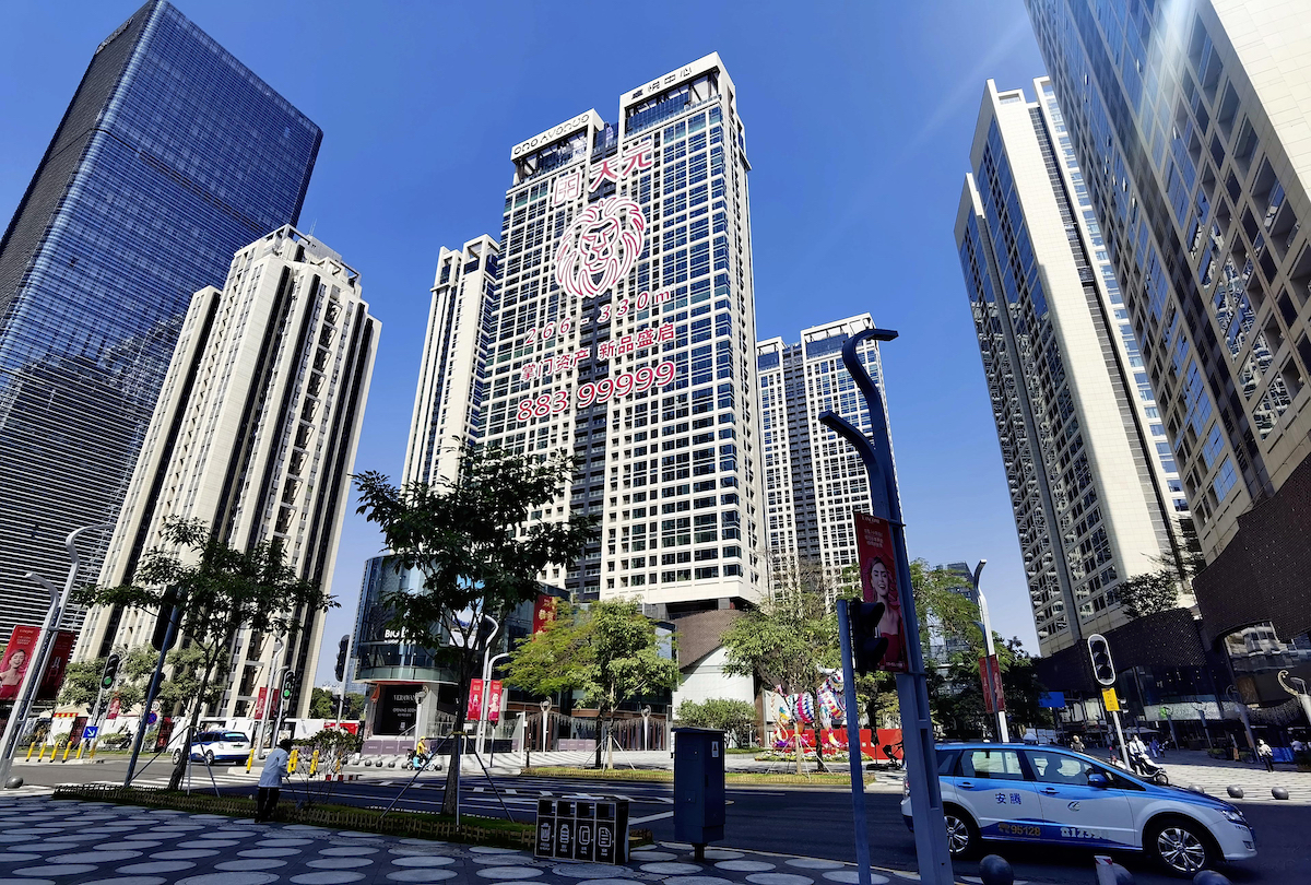 ▲中國經濟陷入困局，受到高房價、高失業率影響，「買房」對中國年輕人來說已經是遙不可及的夢想。（圖／美聯社／達志影像）