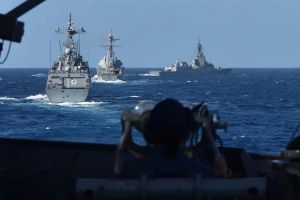 解放軍測量艦入侵日本領海　日外交部表達「強烈憂慮」
