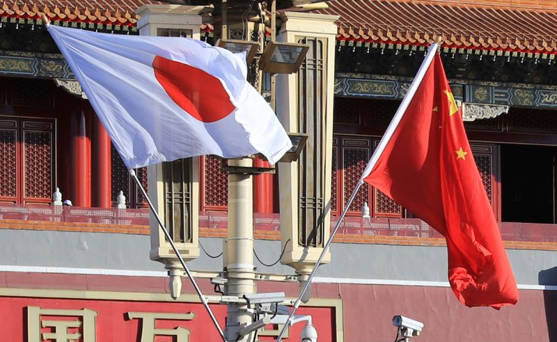 ▲新加坡國防部長黃永宏認為，亞洲局勢要穩定的話，日本應著重在改善與中國的關係。中日關係示意圖。（圖／美聯社／達志影像）