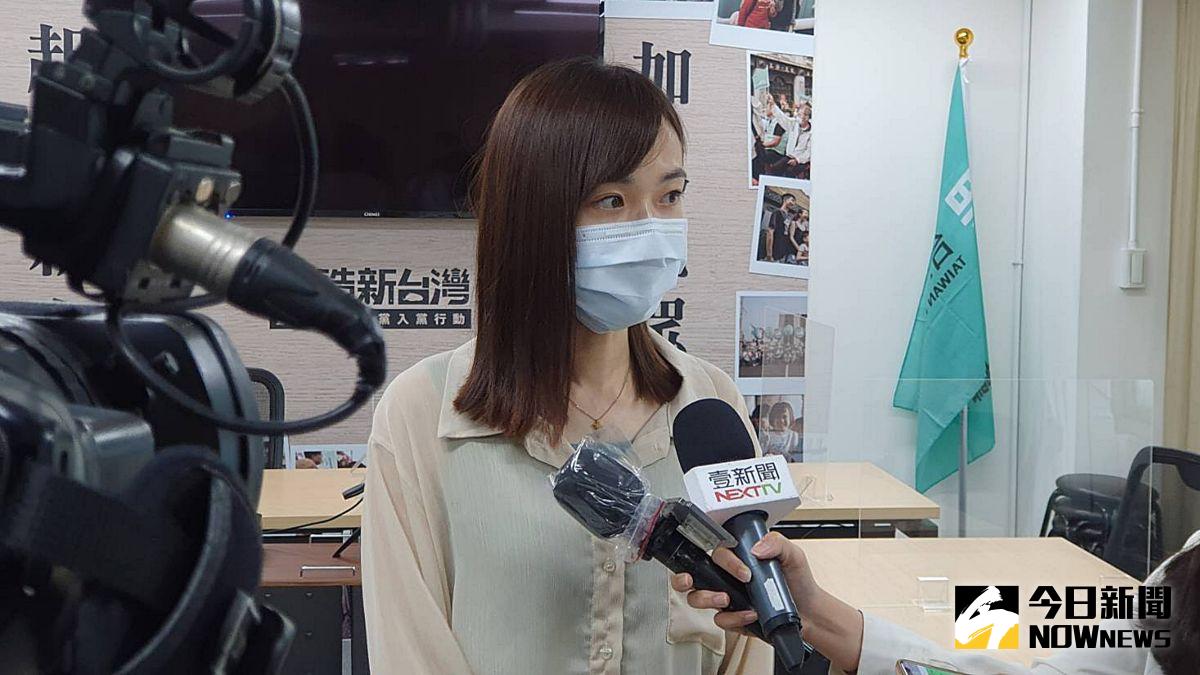 ▲民眾黨發言人楊寶楨14日表示，中央應該列清楚多少官員打了第二劑莫德納疫苗，並且向全民說明什麼時候能打。（圖／記者丁上程攝，2021.09.14）