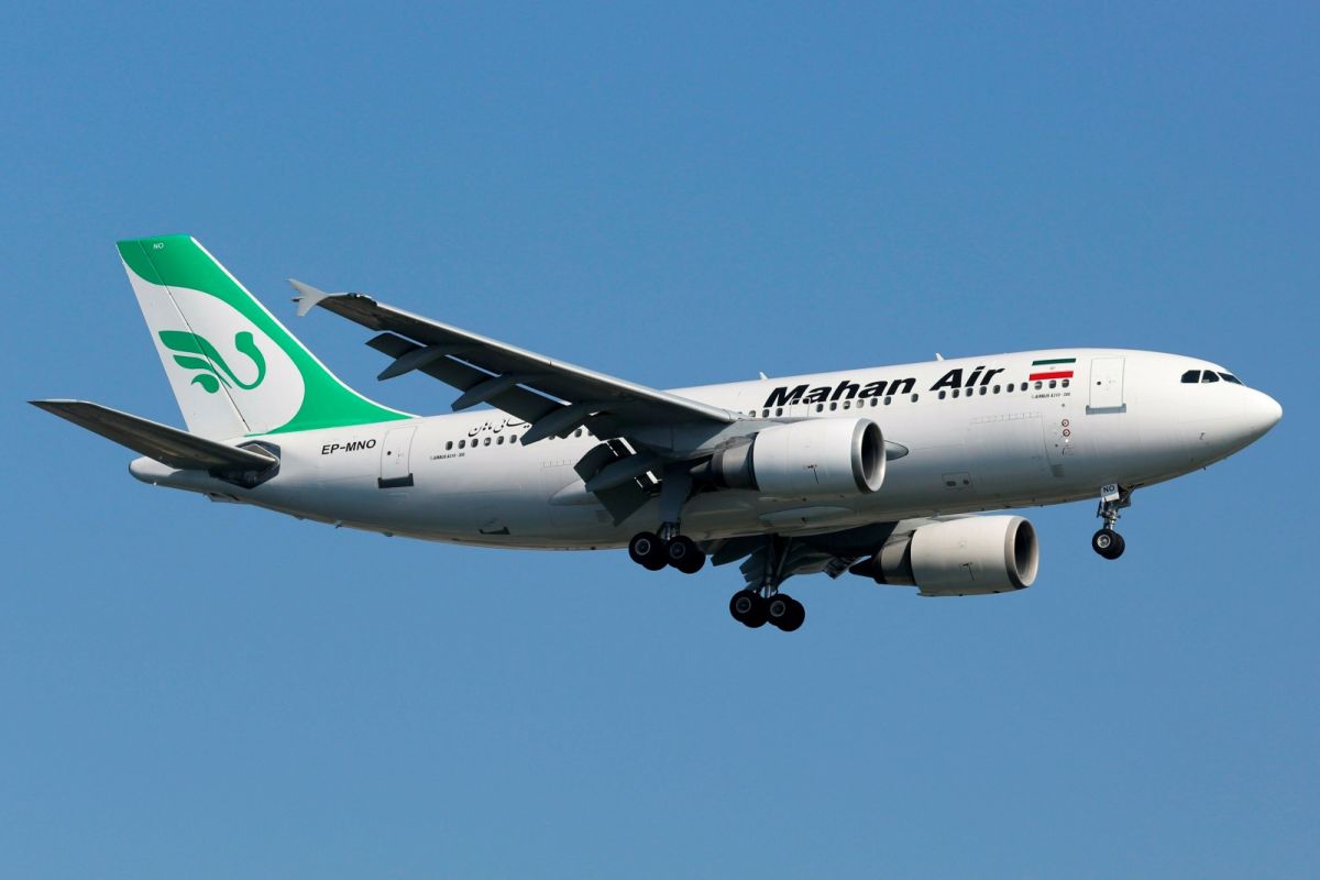 ▲外媒報導，伊朗第二大航空公司馬漢航空（Mahan Air）有商業航班從位於伊朗東北部的第二大城麥什赫德（Mashhad）起飛，載運旅客前往阿富汗首都喀布爾，為塔利班掌權後首見。示意圖。（圖／美聯社／達志影像）