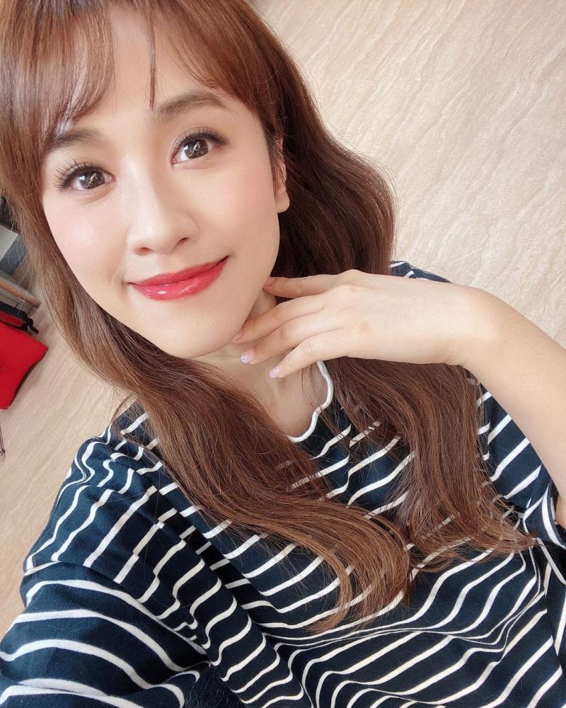 ▲Sandy抽空逛了小鬼的展覽。(圖/吳姍儒IG)