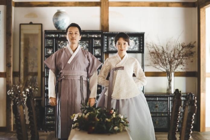 ▲天心和老公金英敏的婚紗照。(圖/福隆經紀公司提供)