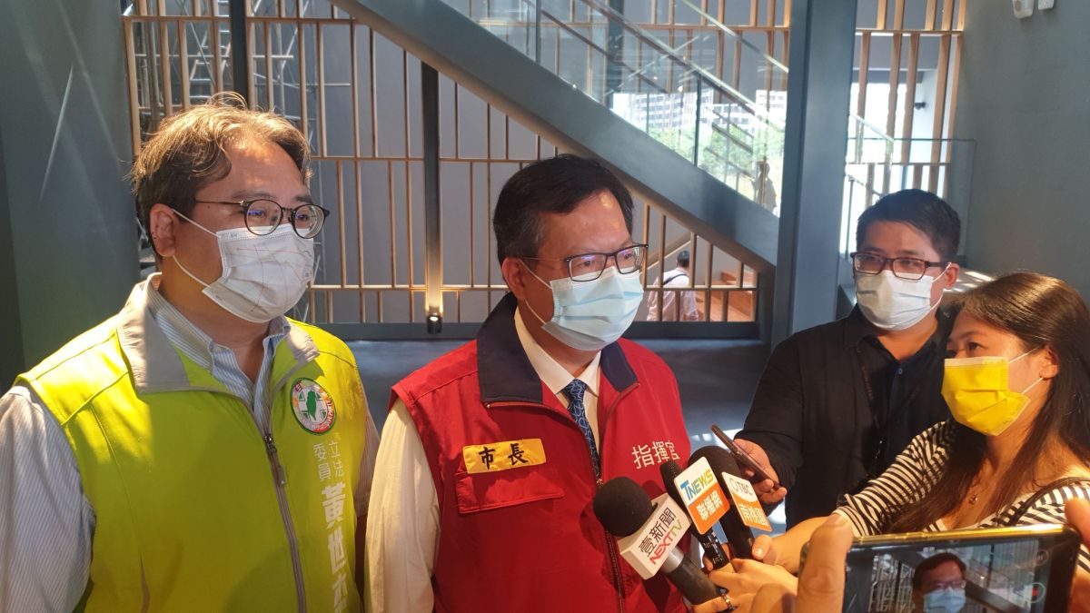 ▲鄭文燦建議中央一定要完成機場人員第二劑疫苗接種，同時對國境防疫動線進行總體檢，確保機場防疫安全。（圖／記者李春台攝，2021.09.16）