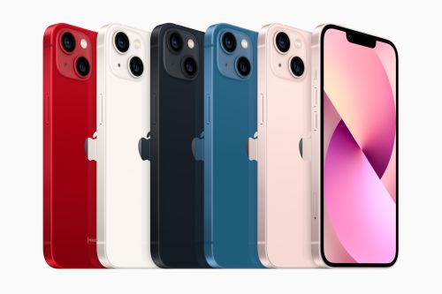▲有民眾手中使用2021年推出的iPhone 13 mini，更新完iOS 27之後順暢度直接大復活。（圖／Apple提供）