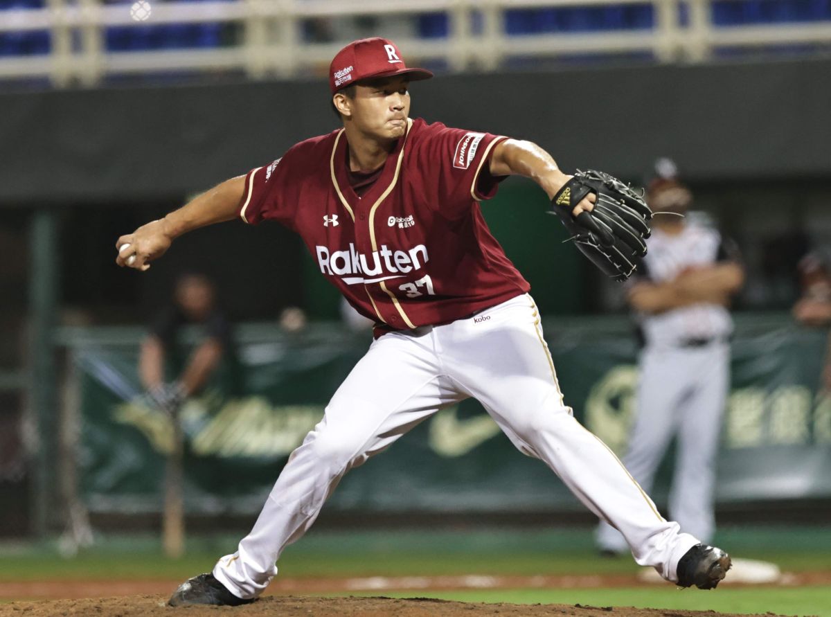 ▲曾仁和後援上陣。（圖／樂天提供）