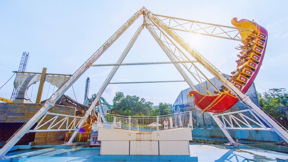 ▲義大遊樂世界「陪你義起過中秋」推出雙人優惠票價。（圖／義大遊樂世界提供）