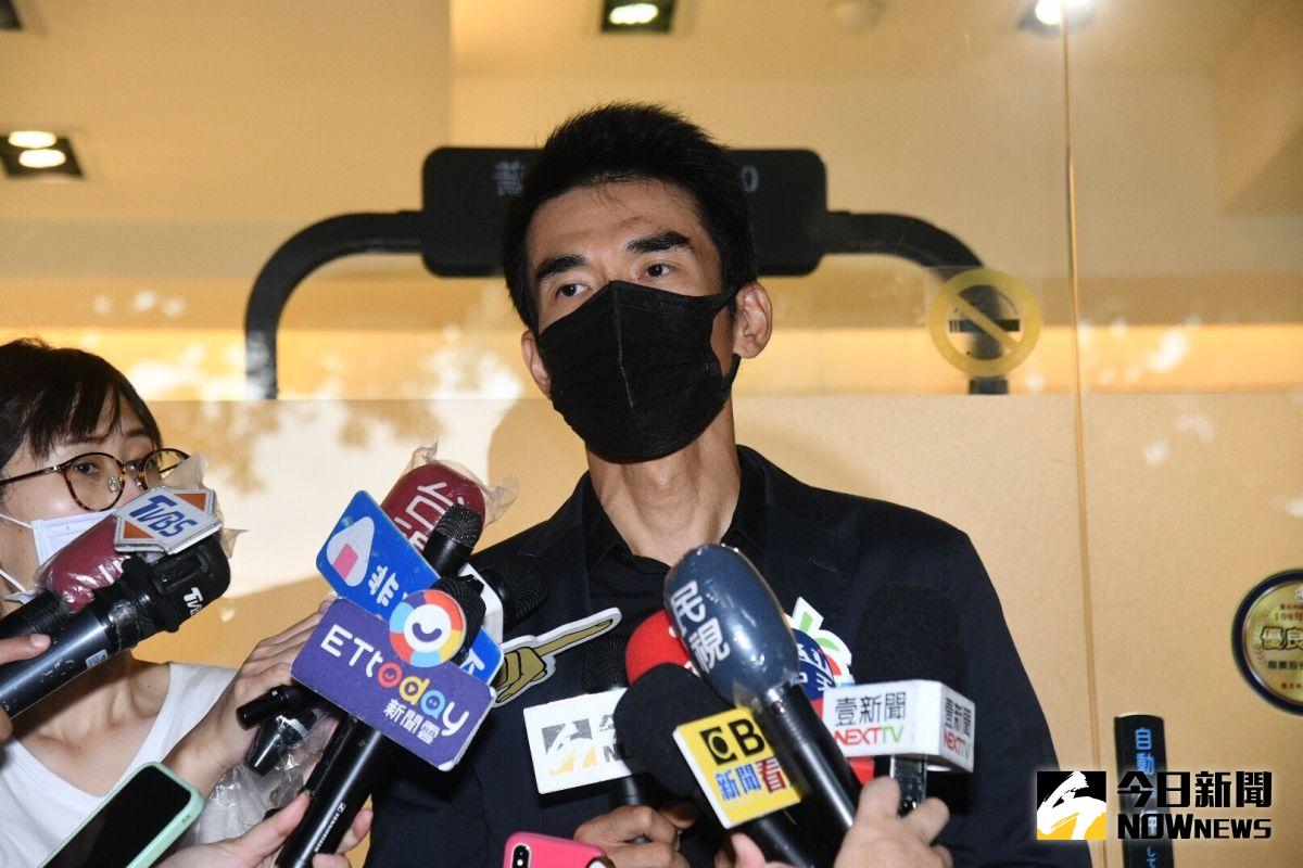 ▲楊一展不捨龍劭華，感嘆演藝圈少了一個國寶。（圖／記者林柏年攝）