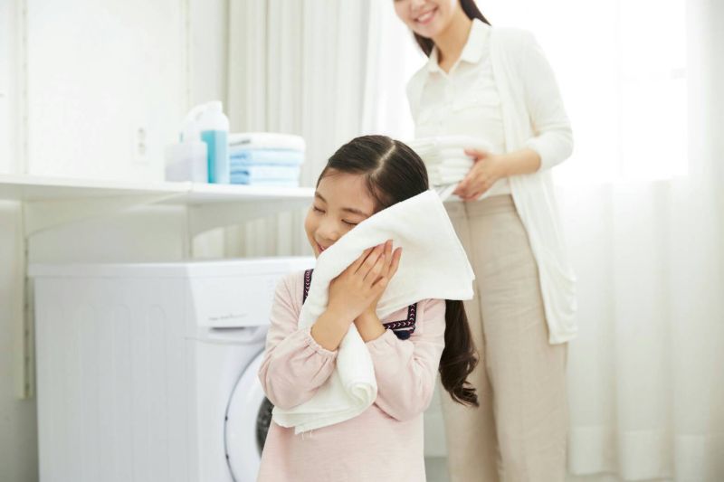 ▲洗衣前多4招,才能有效防止病毒殘留。(圖/信義居家提供)