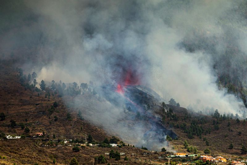 西班牙拉帕馬島火山噴發　約40人已預先撤離
