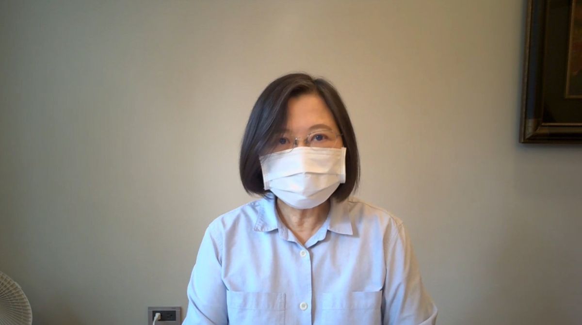 ▲兼任民進黨主席的總統蔡英文表示，莫忘當年創黨前輩奉獻出的熱情，在創黨35周年之際，要承擔執政責任，堅持主權、守護民主、壯大台灣。（圖／民進黨提供）