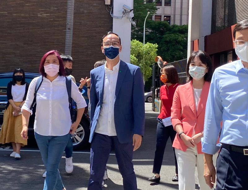 ▲朱立倫拜訪立院黨團爭取支持,29立委到場。(圖/記者羅婉庭攝,2021.09.23)