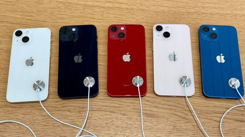 ▲iPhone13系列機今(24)日開賣。(圖/翻攝自《iPhone蘋果用戶交流區 | 瘋先生》)