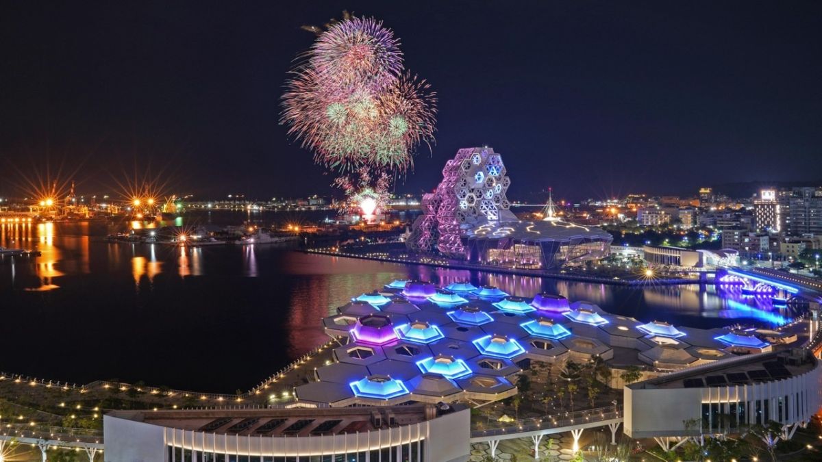 ▲國慶焰火觀賞席10月1日開放登記預約抽籤。（圖／高市府觀光局提供）