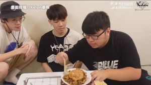 ▲他們將剩餘的食物製作成炒飯，結果出乎意料。(圖／Xelon事辰 授權)