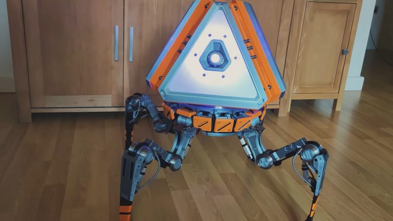工程師Youtuber打造《Apex 英雄》超仿真戰利品機器人！能走能轉只差不能打爆
