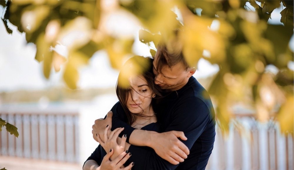 ▲塔羅牌老師艾菲爾點名，2023年有4個星座戀愛、桃花運爆棚。（示意圖／Shutterstock）