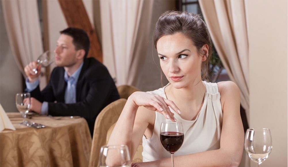 ▲吸引愛情也會招惹騙徒？到底寂寞體質需要公開嗎？（圖／Shutterstock）